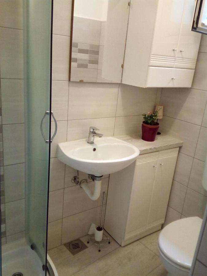 Apartment Nadija Brseč Eksteriør billede