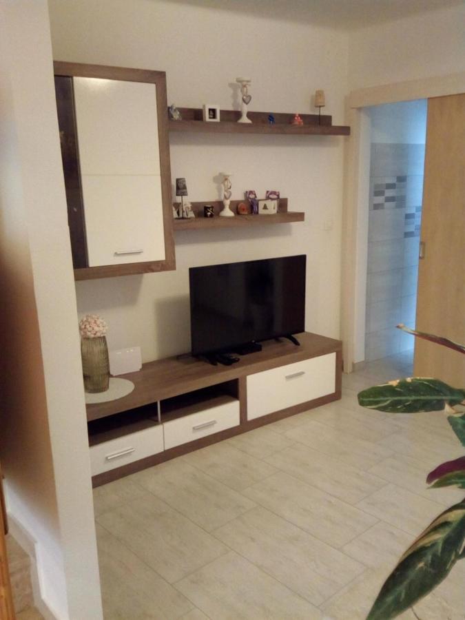 Apartment Nadija Brseč Eksteriør billede